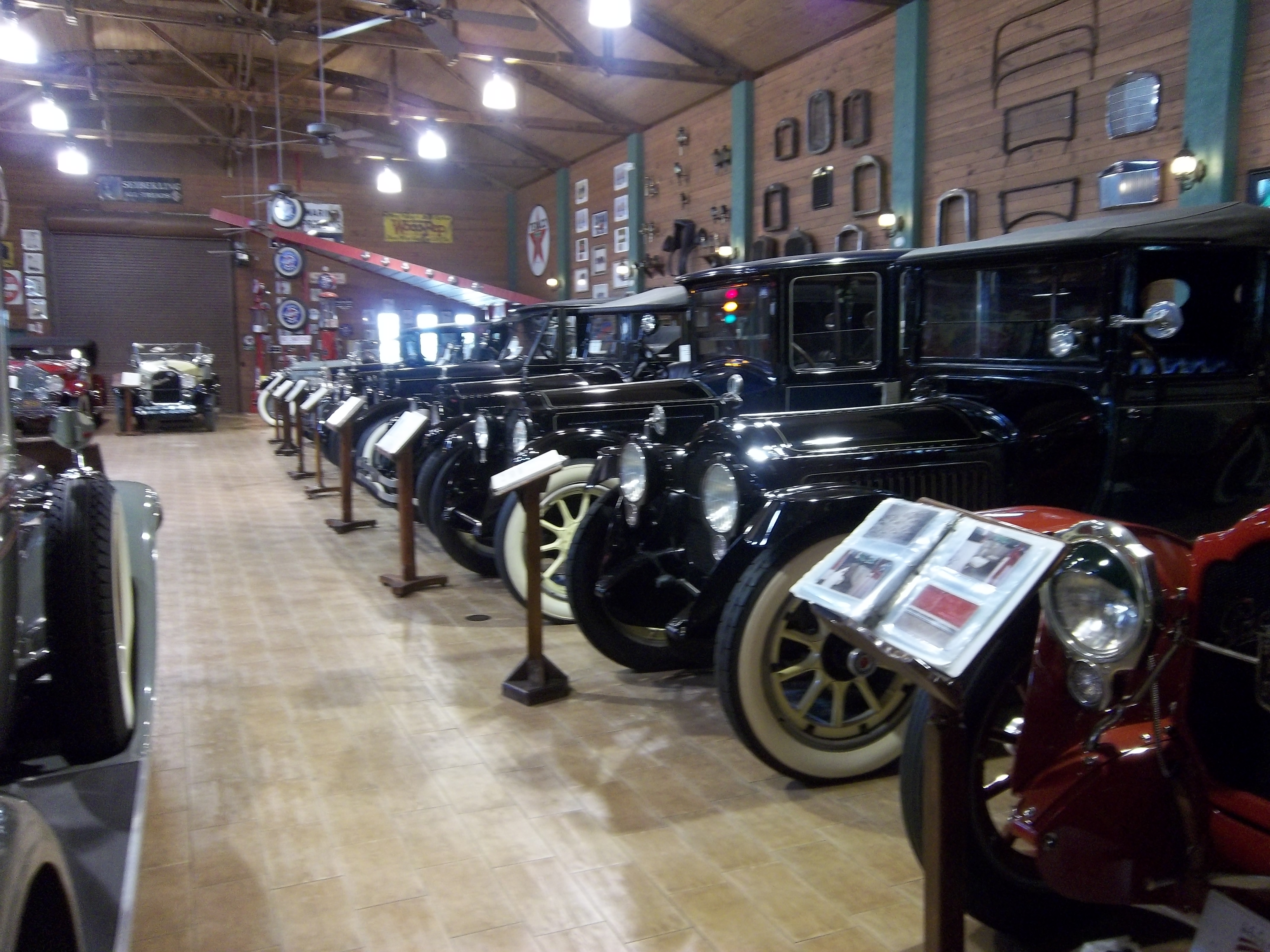 FORT LAUDERDALE ANTIQUE CAR MUSEUM REVIEW | FORT LAUDERDALE AND